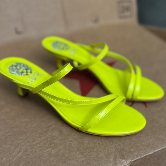 Vince Canute Harietem in Neon Yellow - Picture 1 of 6